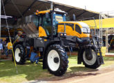 Ao pulverizador BS3335H correspondeu o distribuidor de fertilizante BS3350 Dry, apresentado no Agrishow (foto: LEXICAR). 