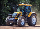 Valtra A144 HiTech, também de 2020.