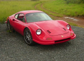 Réplica Dino Ferrari com motor Alfa Romeo V6, preparada em Brasília pela Veloztech.