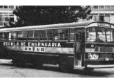 Foram raras as carrocerias Vieira montadas sobre chassis pesados; este Scania foi fornecido à Prefeitura de Volta Redonda (RJ), em 1969 (fonte: Ônibus Antigos do Rio de Janeiro).