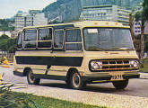 Mini-ônibus projetado pela Vieira para o chassi da picape Dodge D-100 (fonte: O Cruzeiro).      