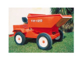 Dumper Tratomaq TH-120, com 36 cv e 1.200 litros de capacidade da caçamba.