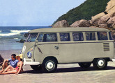 Kombi standard 1964; as novas lanternas dianteiras foram introduzidas para aquele ano-modelo. 