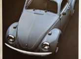 Capa de folheto publicitário da versão simplificada do Fusca 1973, caracterizada dela ausência de friso e do logotipo VW no capô (fonte: Alexander Gromow / autoentusiastas). 