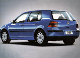 Volkswagen Golf 2000.