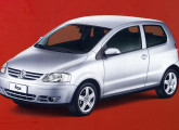 Fox de três portas: construído sobre plataforma Polo, foi lançado em 2003, em plena crise da Volkswagen.   