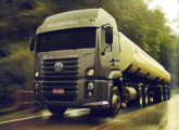Constellation 25-370 6x2 Tractor, apresentado em 2007 (fonte: Jorge A. Ferreira Jr.).