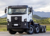 Transformação BMB do final de 2021, o modelo 41.460 8x4, com capacidade máxima de tração de 125 t, foi um dos dois primeiros Constellation a receber o motor MAN de 460 cv.