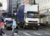 Volvo VM17 4x2: com ele, agora os caminhões Volvo passariam a se fazer presentes também na paisagem urbana brasileira.