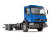 Volvo VM 2005: para a versão 6x4 foi mantido o para-choque reforçado de aço. 