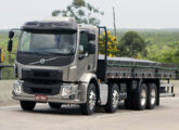 VM 330 8x2 com carroceria aberta.