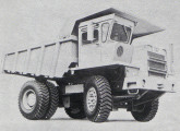 Caminhão W-22 com direção do lado direito, exportado para a Tanzânia em 1977.   