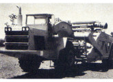 Motoscraper autocarregável Wabco 222-G, também de 1975.   