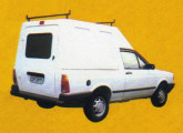 Furgão Saveiro 1996 – primeiro lançamento Walk da década de 90.  