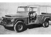 Versão militarizada da picape Jeep, preparada pela Willys em 1961; o carro foi exposto no II Salão do Automóvel. 