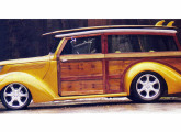 Interessante Ford 1937 com carroceria de madeira construído pela WW Trevis em 2005; tinha motor Ford Maverick V8 e rack para pranchas de surf no teto de vinil (fonte: Oficina Mecânica).     
