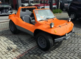 Simpática versão simplificada, com faróis redondos sobre os paralamas, à moda dos primeiros buggies californianos; fabricado em 1987, se encontrava à venda em Curitiba (PR) em 2016 (fonte: Paulo Roberto Steinhoff / carros.mercadolivre).