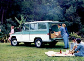 Rural 1966, em outro cartão postal da Willys.