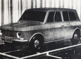 O modelo 1:4 em vista ¾ dianteira (fonte: Classic Show).