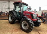 Solis 105 com cabine exposto no Agrishow 2026 (foto: Cultivar Máquinas).