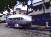 O mesmo ônibus visto pela traseira (fonte: Belém de Antigamente / Chicago Film Archives). 