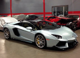 O Lamborghini Aventador da CR Line, equipado com motor V8 BMW.