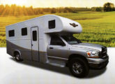 Camper projetado em 2017 para a picape Dodge Ram.