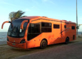 Motor-home Globe Custom construído a partir de ônibus Mascarello com motor traseiro.