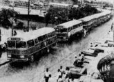 Desfile da grande frota de ônibus Caio Norte entregues à CTU em junho de 1969 (foto: Diário de Pernambuco).