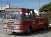 Já na passagem do século a Empresa Santa Maria, de Fortaleza (CE), transformou um de seus Bela Vista com chassi LPO-1113 em caminhão-reboque (foto: Fabiano Dodt / onibusbrasil).
