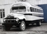 Ford 1951-52 do extinto Expresso Mirim, de Mirim Doce (SC) (fonte: Régulo Franquine Ferrari / egonbus).