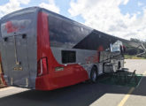 Ônibus com carroceria Mascarello transformado em motorhome pela Vegini; note a porta-rampa traseira para embarque de animais.