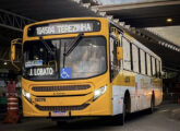 Apache Vip sobre Mercedes-Benz OF-1721 na frota da Plataforma Transportes, de Salvador (BA).